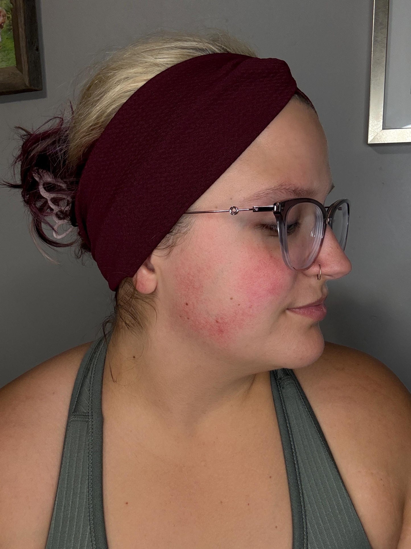 Cranberry Textured Knotted Stretch Headband
